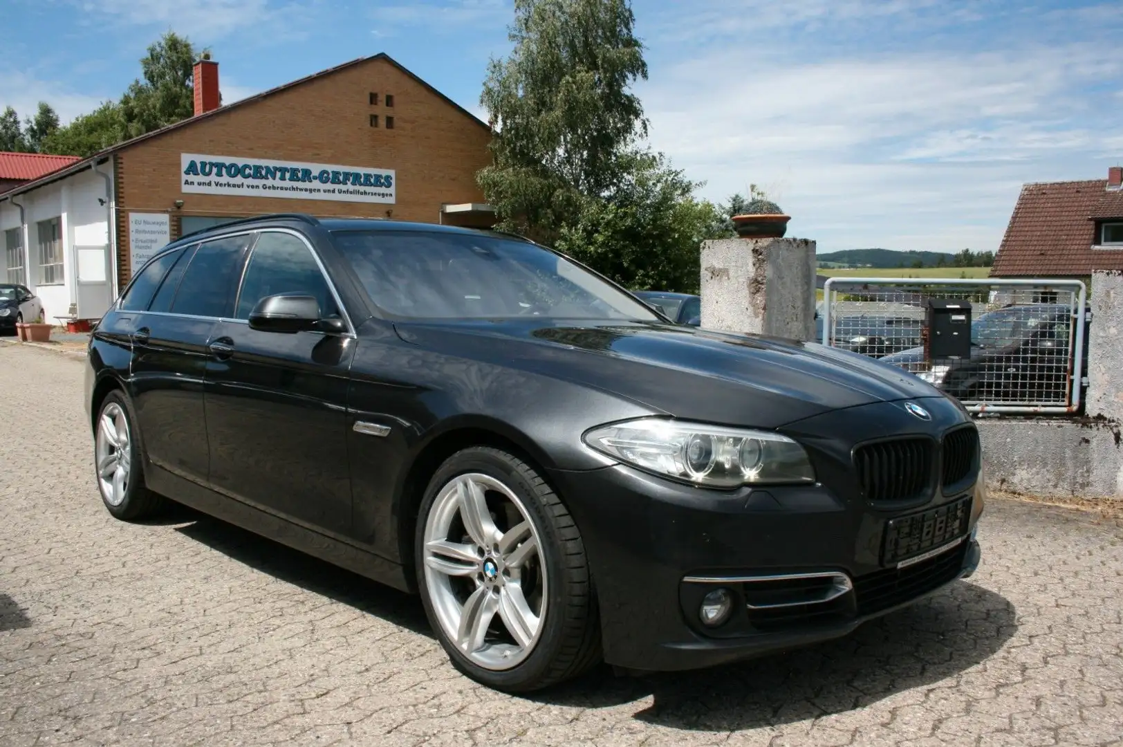 BMW 530 d Touring xDrive Grijs - 1