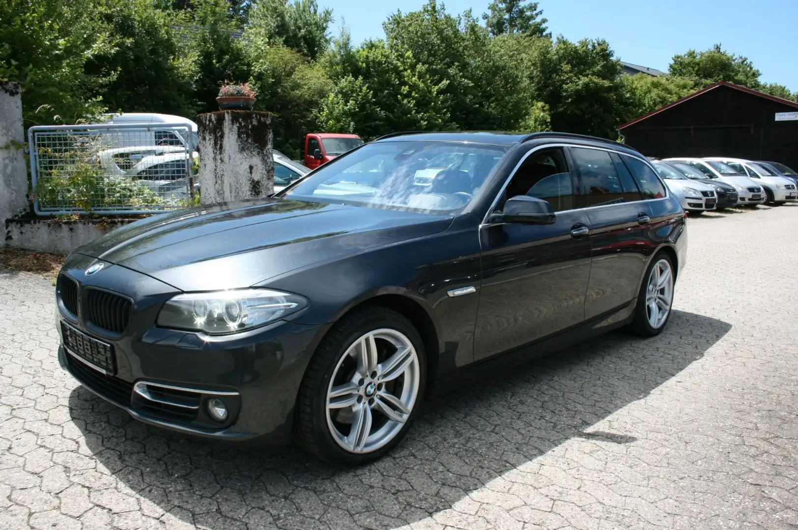 BMW 530 d Touring xDrive Grijs - 2