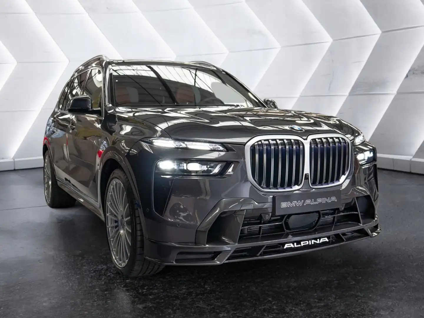 Alpina XB7 Allrad Manufaktur 7-SITZER STANDHZ B&W Grau - 2