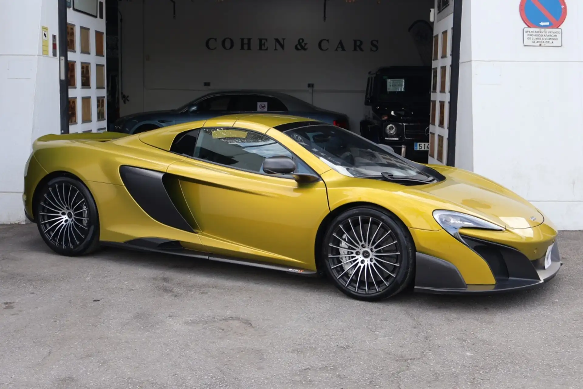 맥라렌 675LT 2016 노랑 사진 6