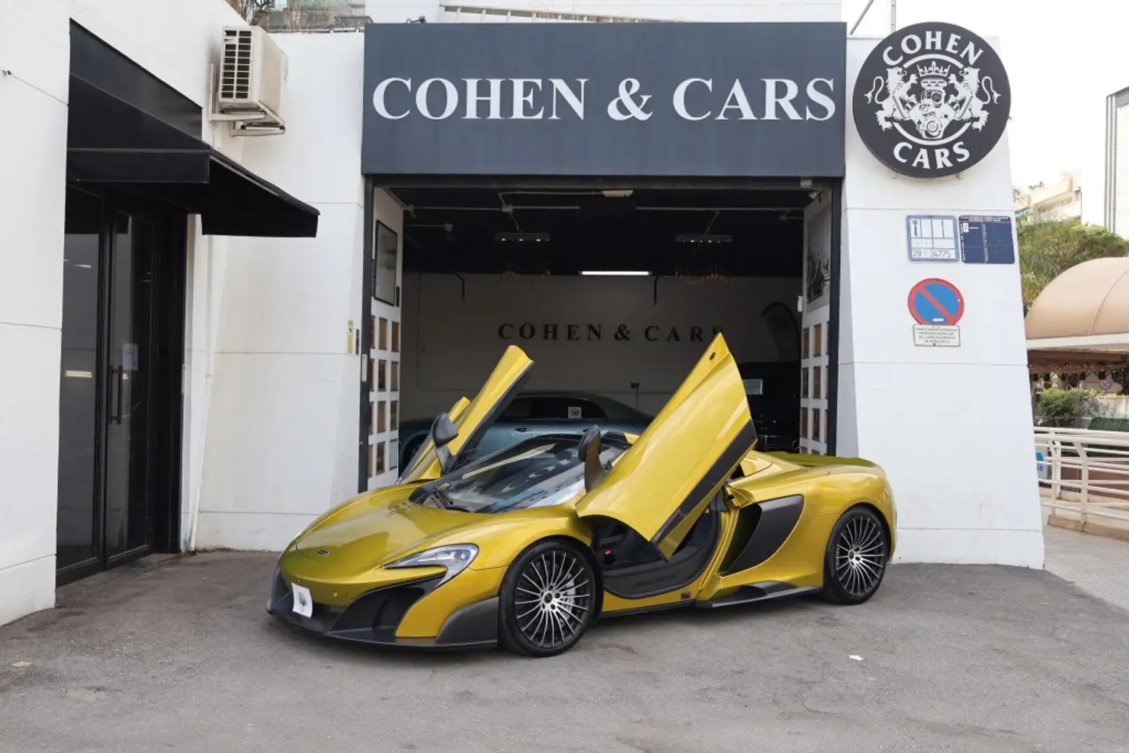 McLaren 675LT Spider Žlutá - 1