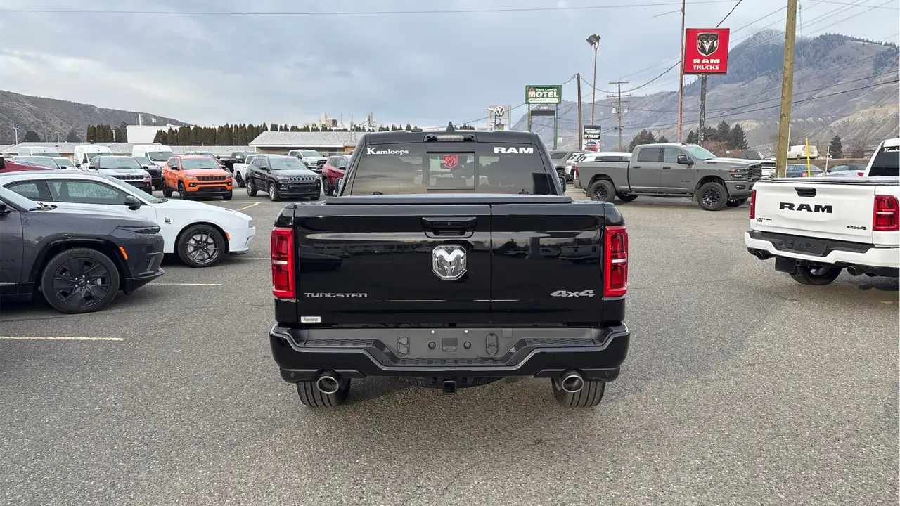 RAM 1500 снимка RAM 1500