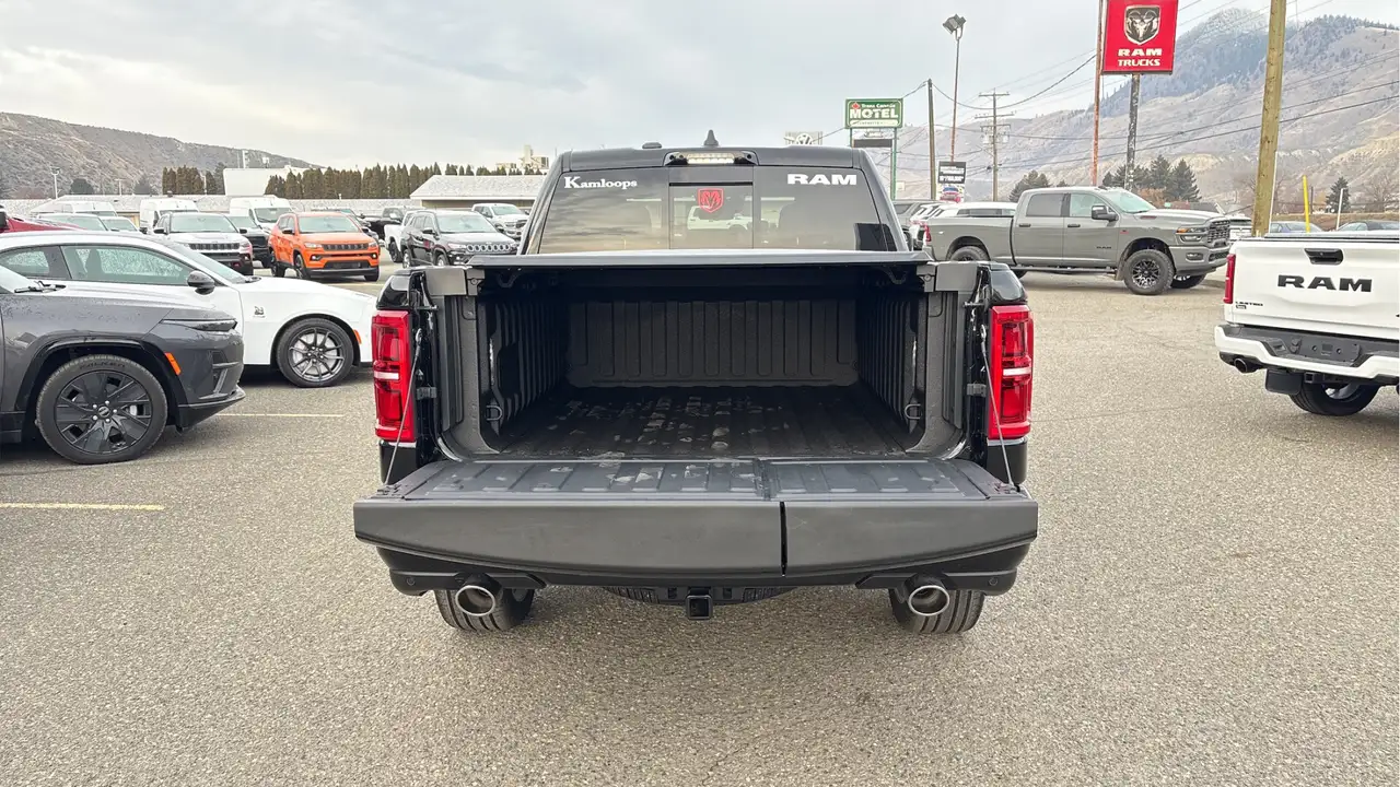 RAM 1500 снимка RAM 1500