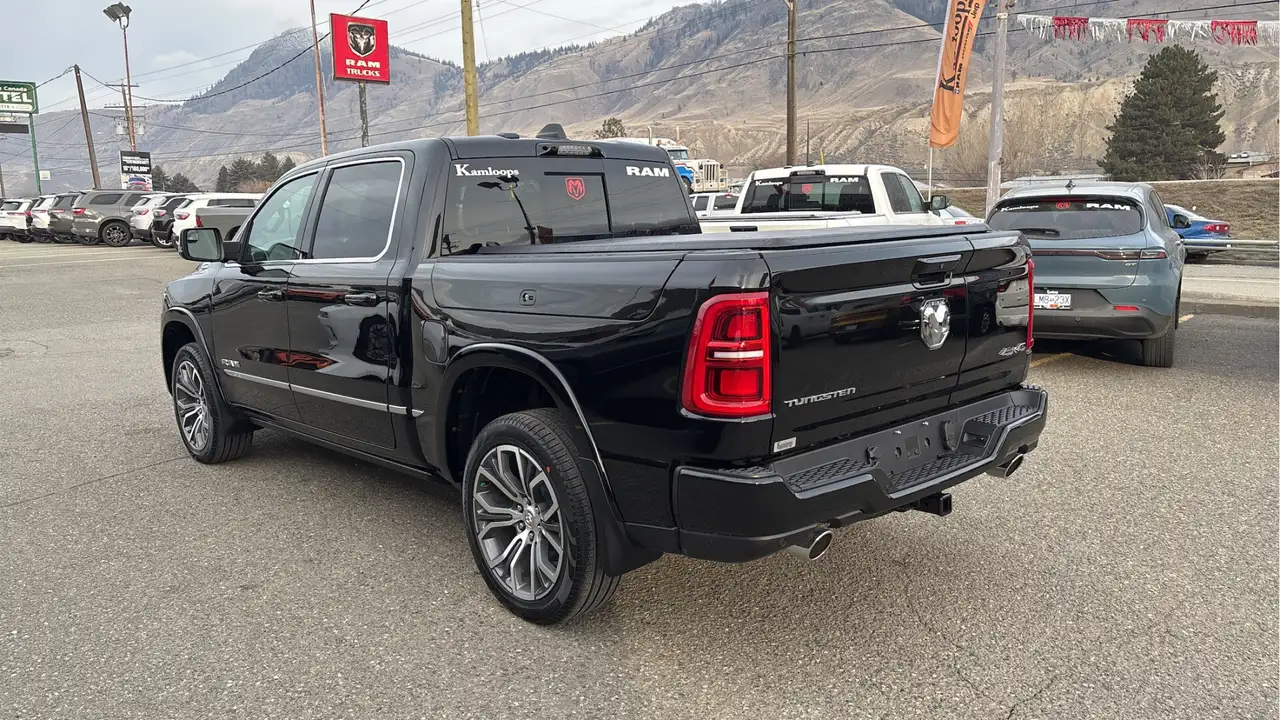 RAM 1500 снимка RAM 1500