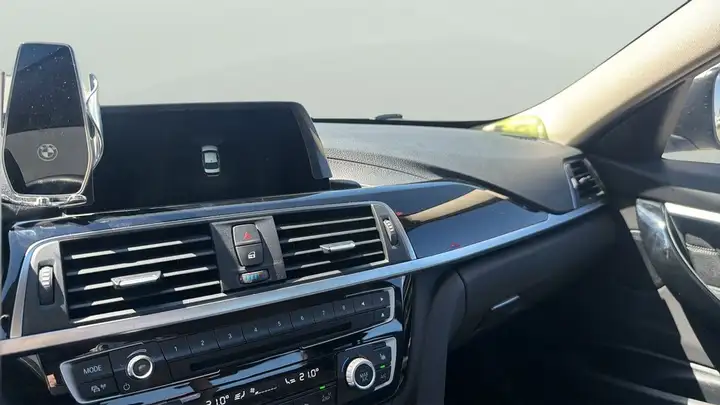 BMW Serie 3 2017, foto 16