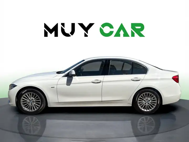 BMW Serie 3 2017, foto 4