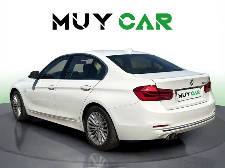 BMW Serie 3 2017, foto 5