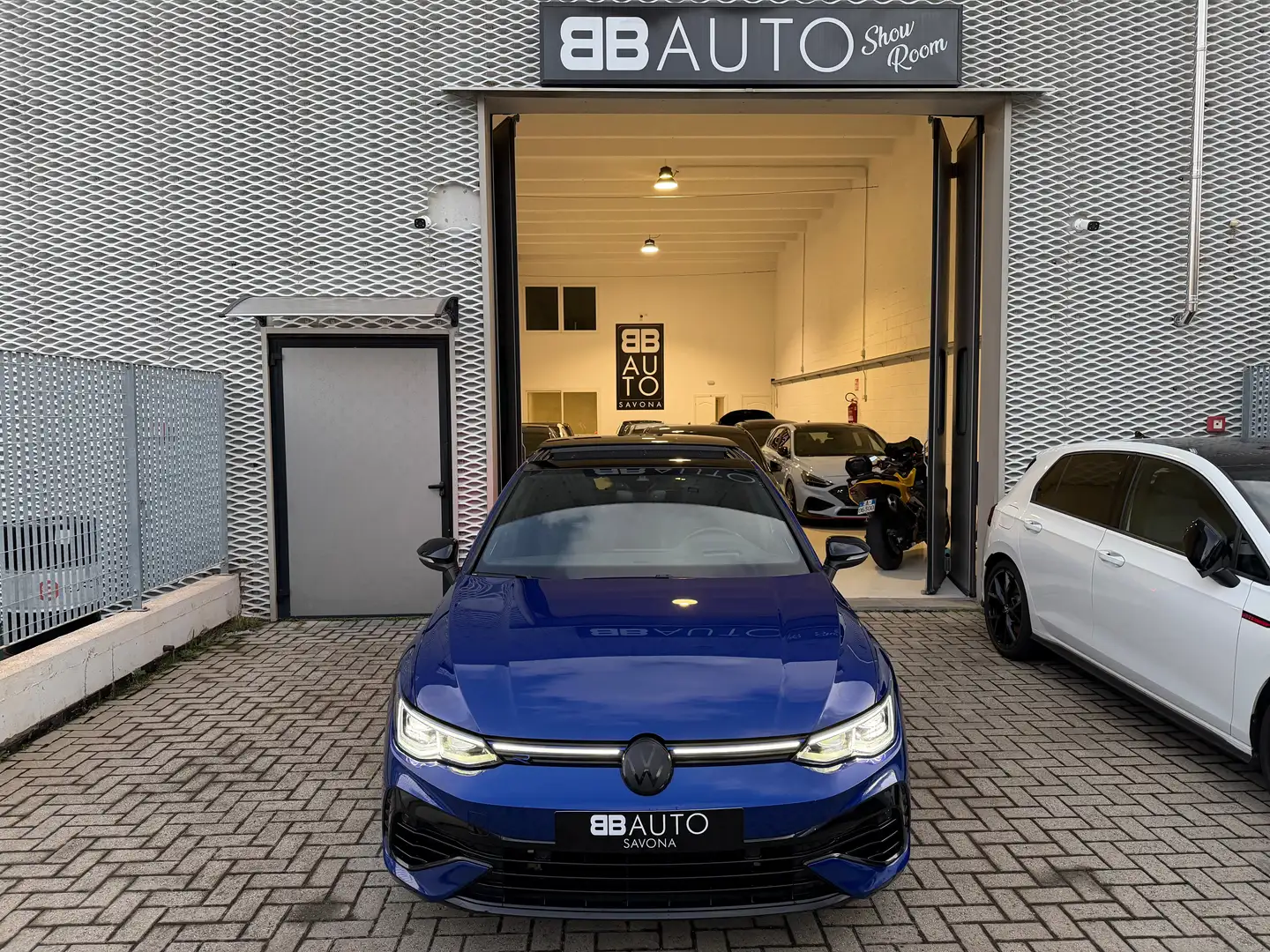 Volkswagen Golf R 2.0 TSI DSG 4Motion 20 years AKRAPOVIC TETTO Blau - 1