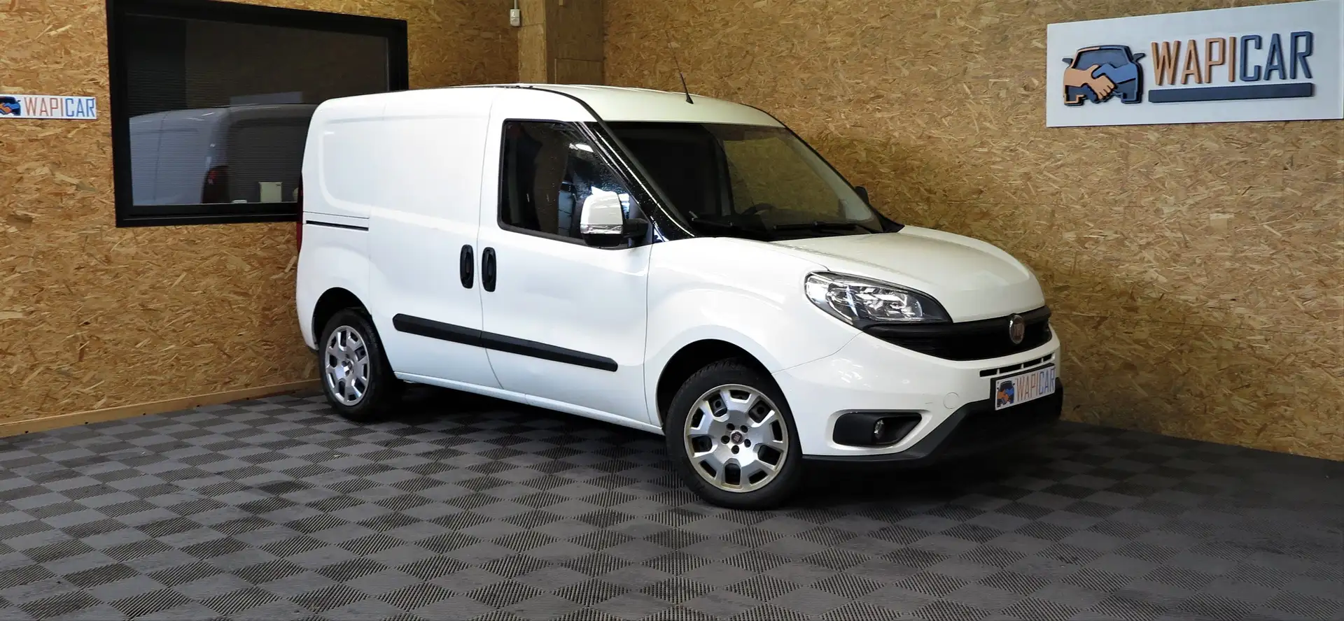 Fiat Doblo 1.3TD Euro6*3places*navi*clim*attache rem Blanc - 2