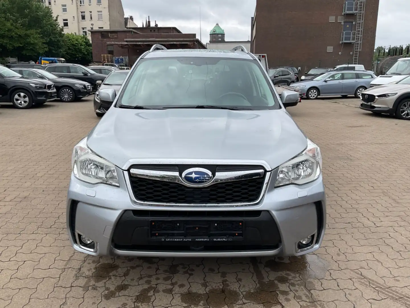 Subaru Forester 2.0D Exclusive Gris - 2