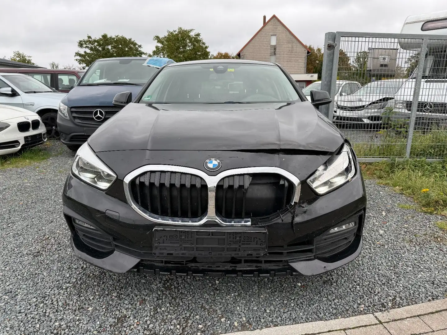 BMW 118 d Advantage | Live Cockpit | PDC | SHZ Noir - 2