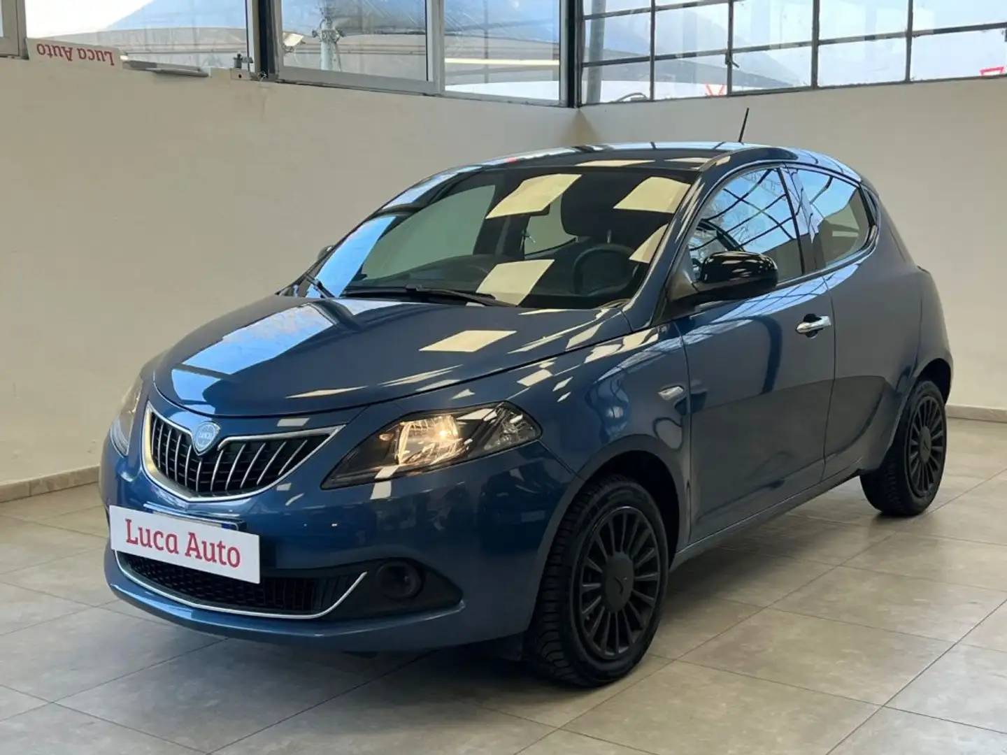 Lancia Ypsilon 1.0 FireFly S&S Hybrid *UNICO PROPRIETARIO* Bleu - 2