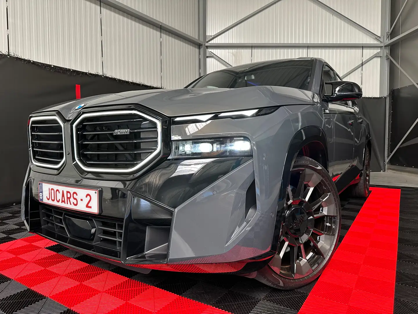 BMW XM 50e / M-SPORT / B&W / TREKHAAK / SOFT CL/476PK/23" Grijs - 1