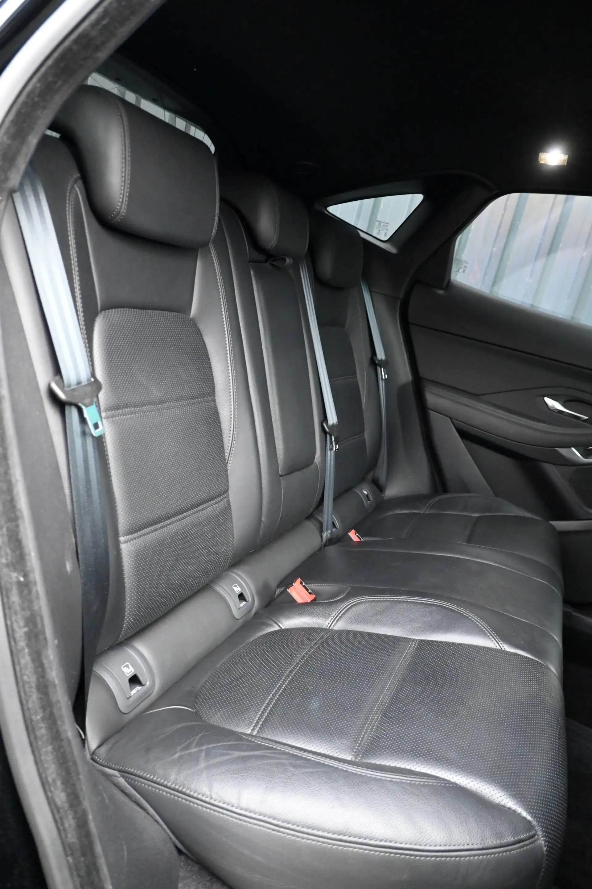 Jaguar E-Pace E-Pace 2.0 D AWD SE (EU6.2) — photo 14