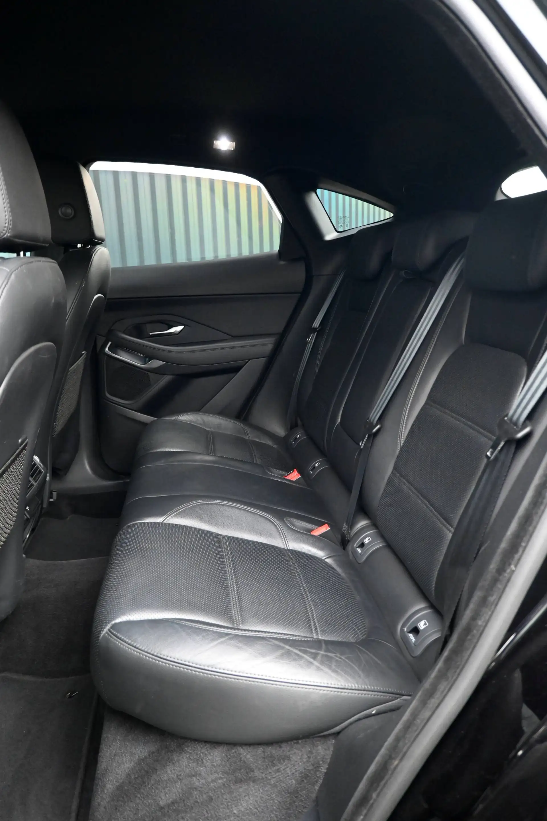 Jaguar E-Pace E-Pace 2.0 D AWD SE (EU6.2) — photo 15