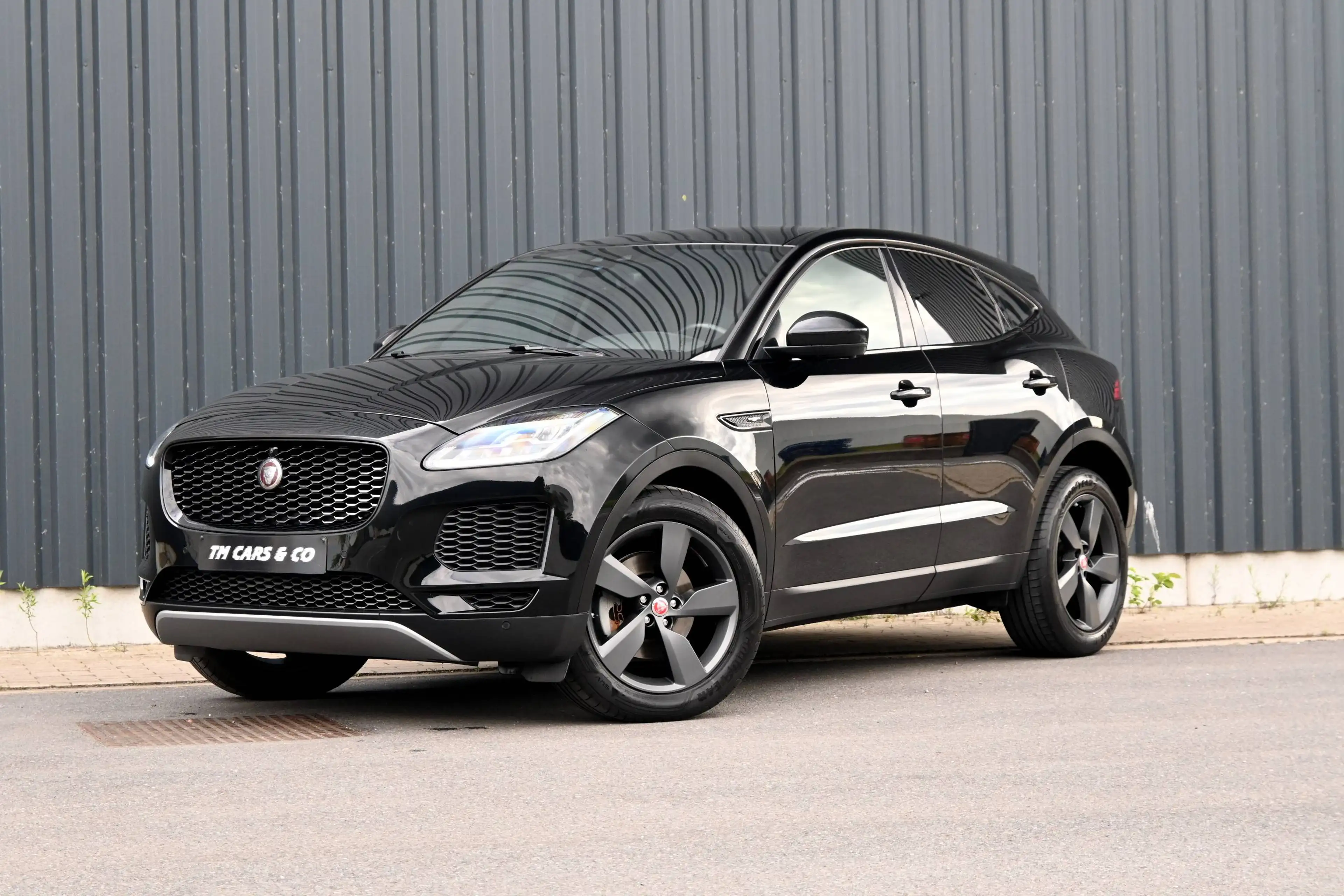 Jaguar E-Pace E-Pace 2.0 D AWD SE (EU6.2) — photo 2