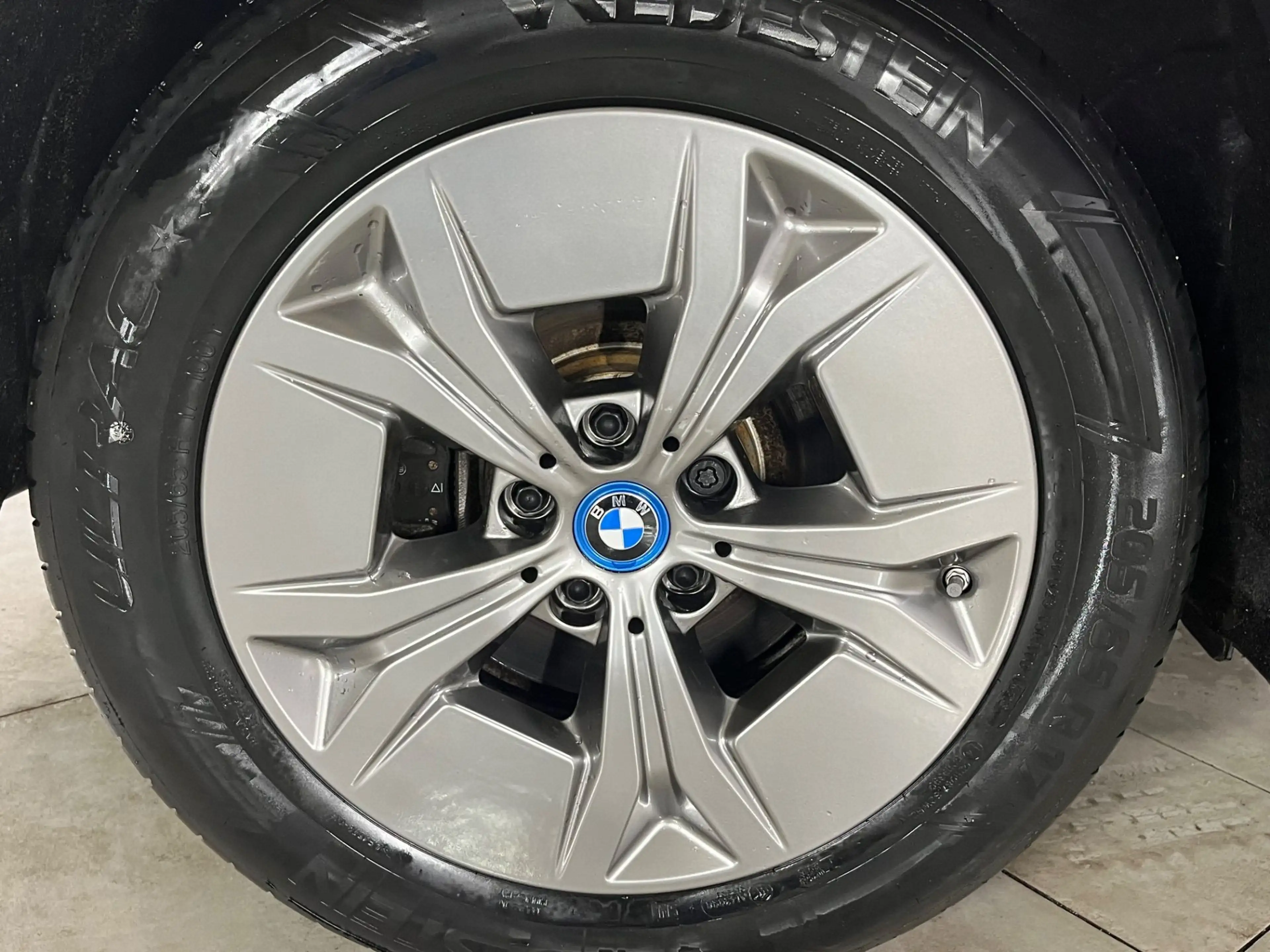 BMW iX1 xDrive30 64,7kWh ***Allrad | LED*** — photo 7