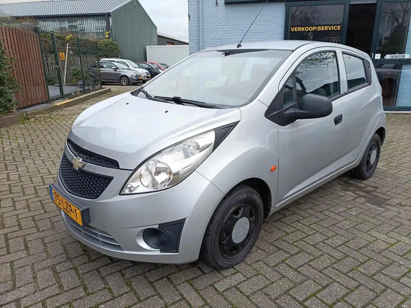 Chevrolet Spark Spark 1.0 16V LS Zilver - 1