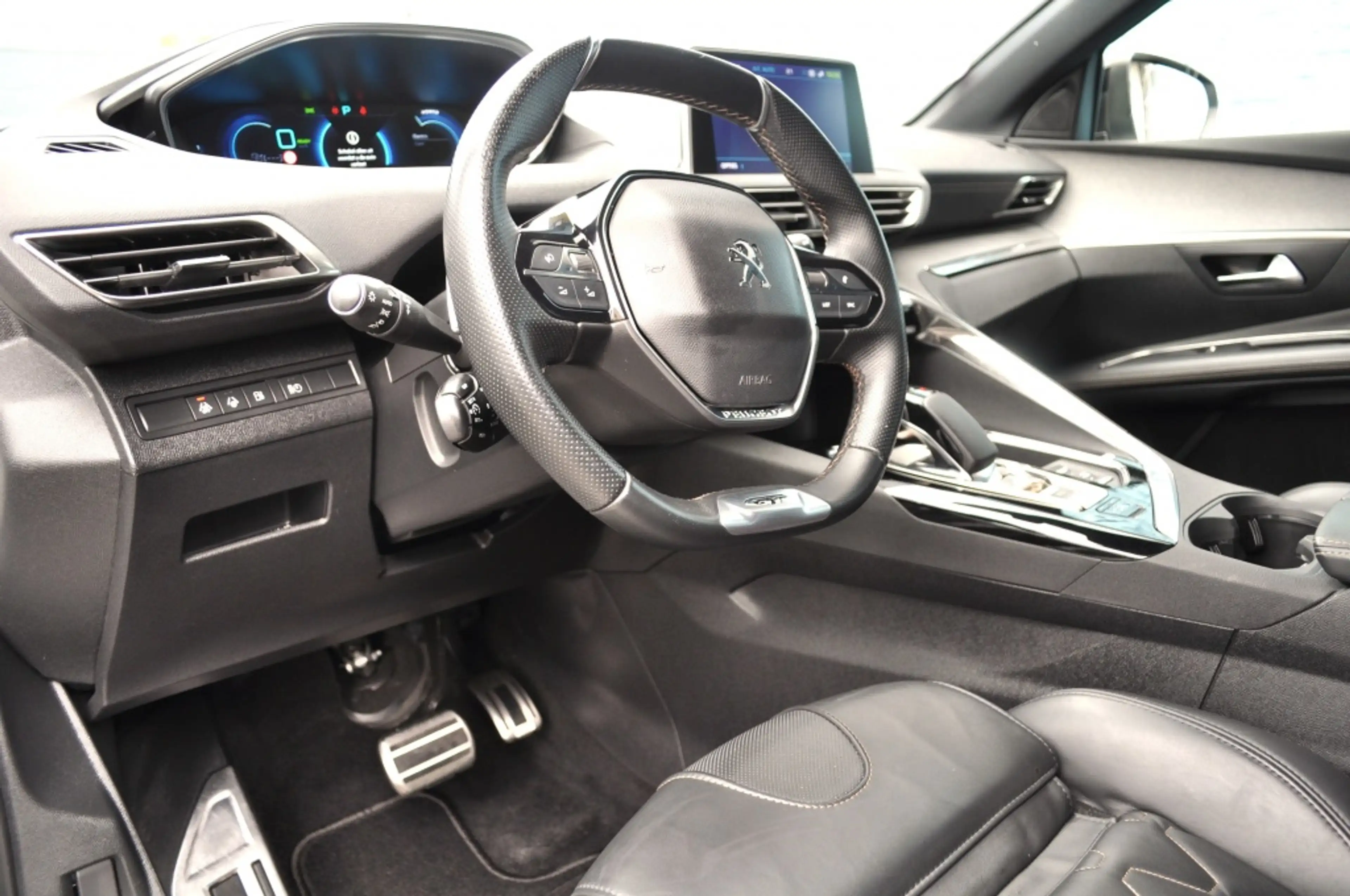 Peugeot 3008 1.6 HYb4 300 GT leer mass el klep — photo 9