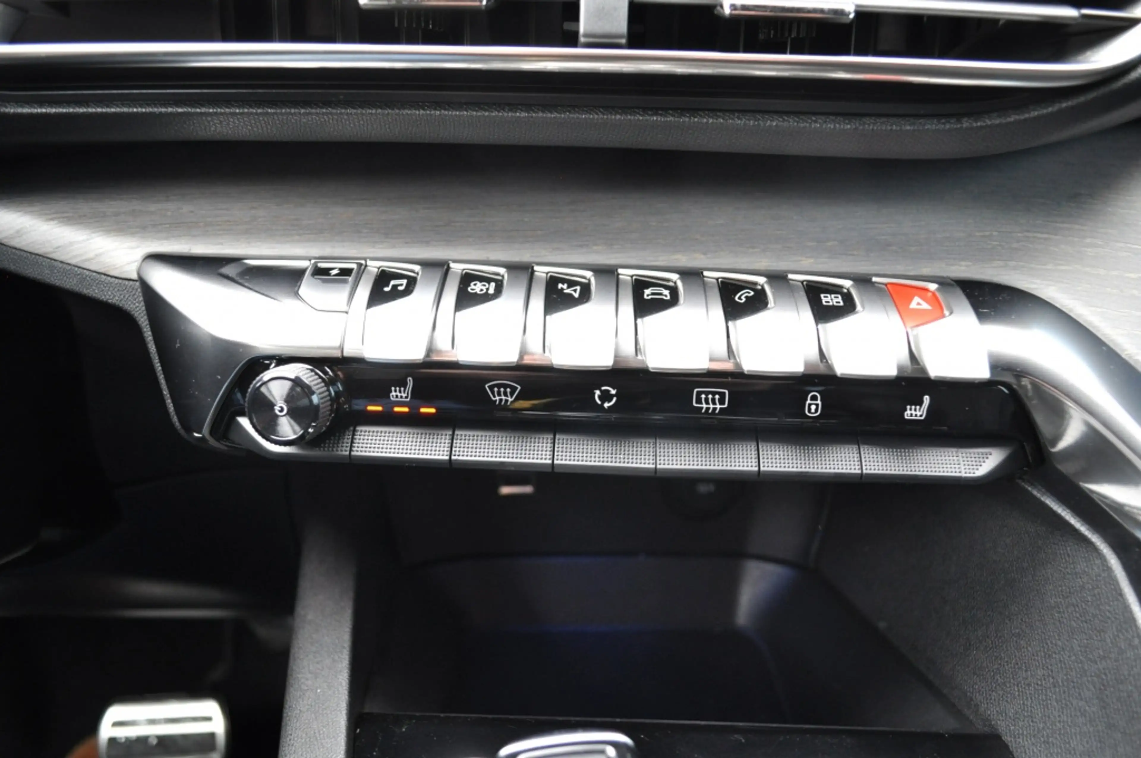 Peugeot 3008 1.6 HYb4 300 GT leer mass el klep — photo 21