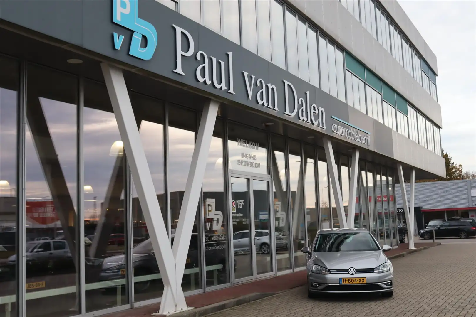 Volkswagen Golf Vii 1.5TSI 130PK AUTOMAAT COMFORTLINE BUSINESS Tre Gris - 2