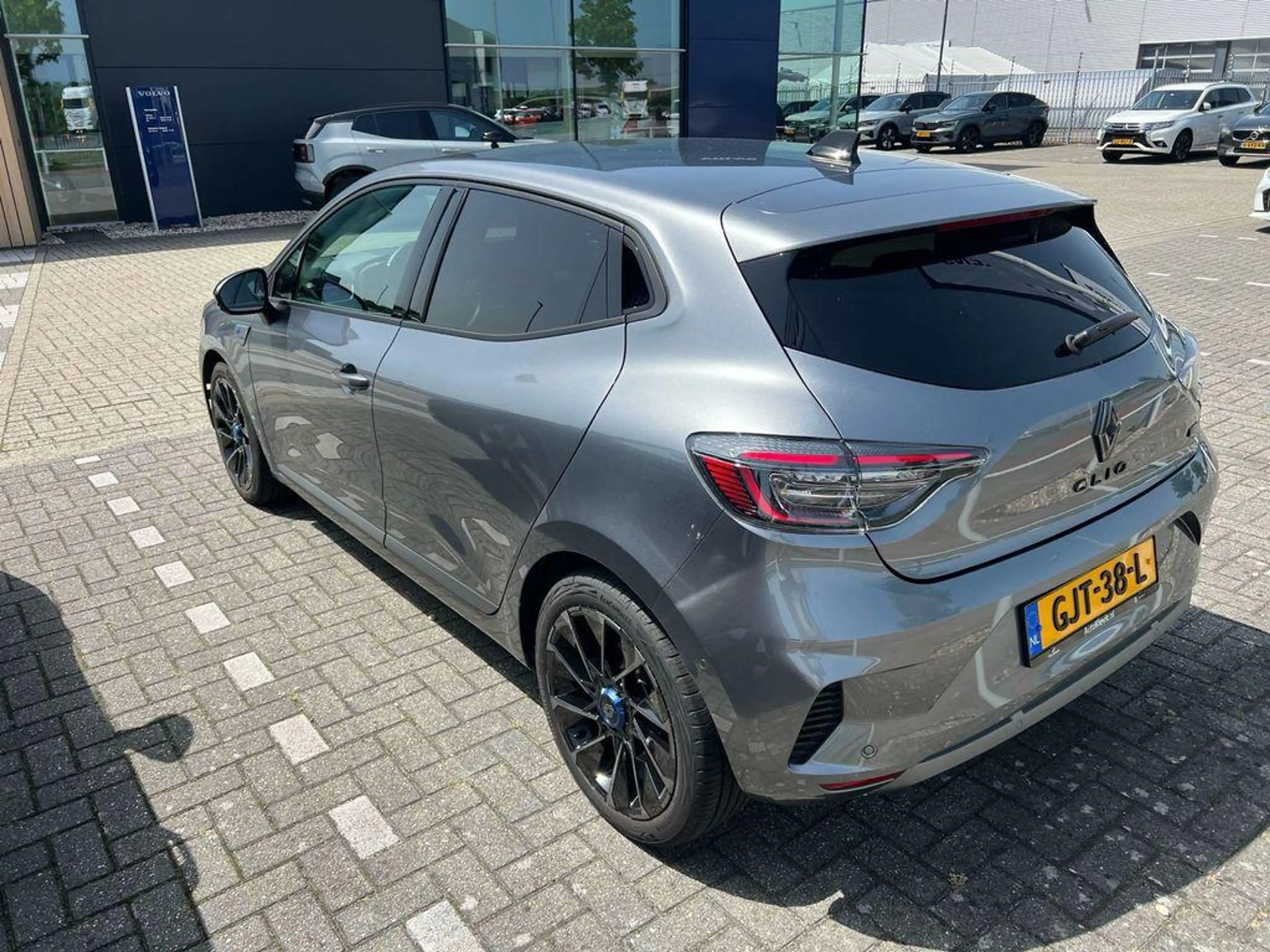 Renault Clio esprit Alpine full hybrid E-Tech 145 | Stoel- & St — photo 3