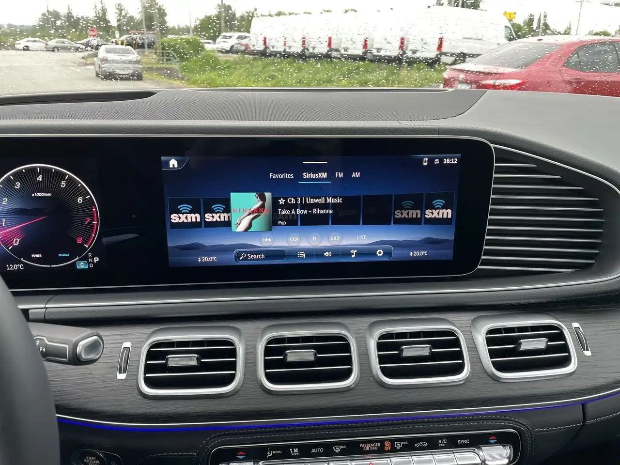 Mercedes-Benz GLE снимка Mercedes-Benz GLE