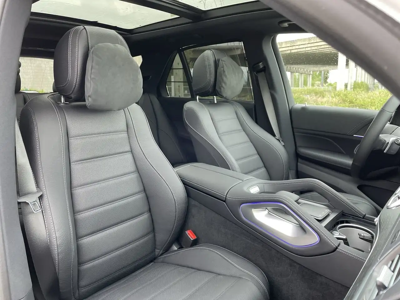 Mercedes-Benz GLE снимка Mercedes-Benz GLE