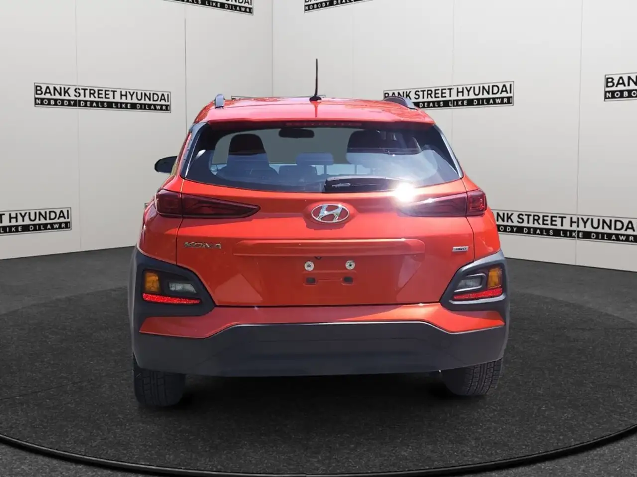 Hyundai KONA снимка Hyundai KONA
