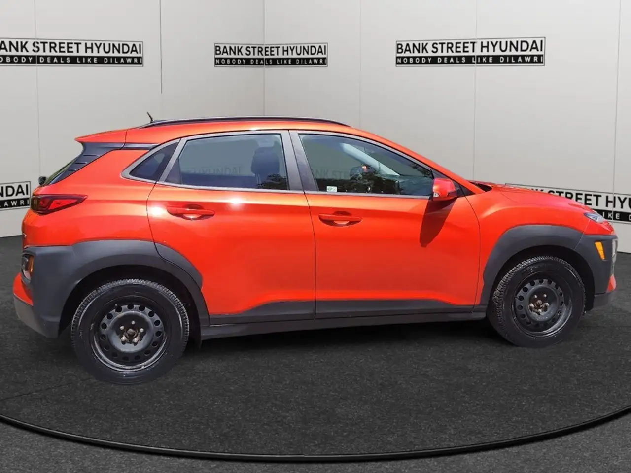 Hyundai KONA снимка Hyundai KONA