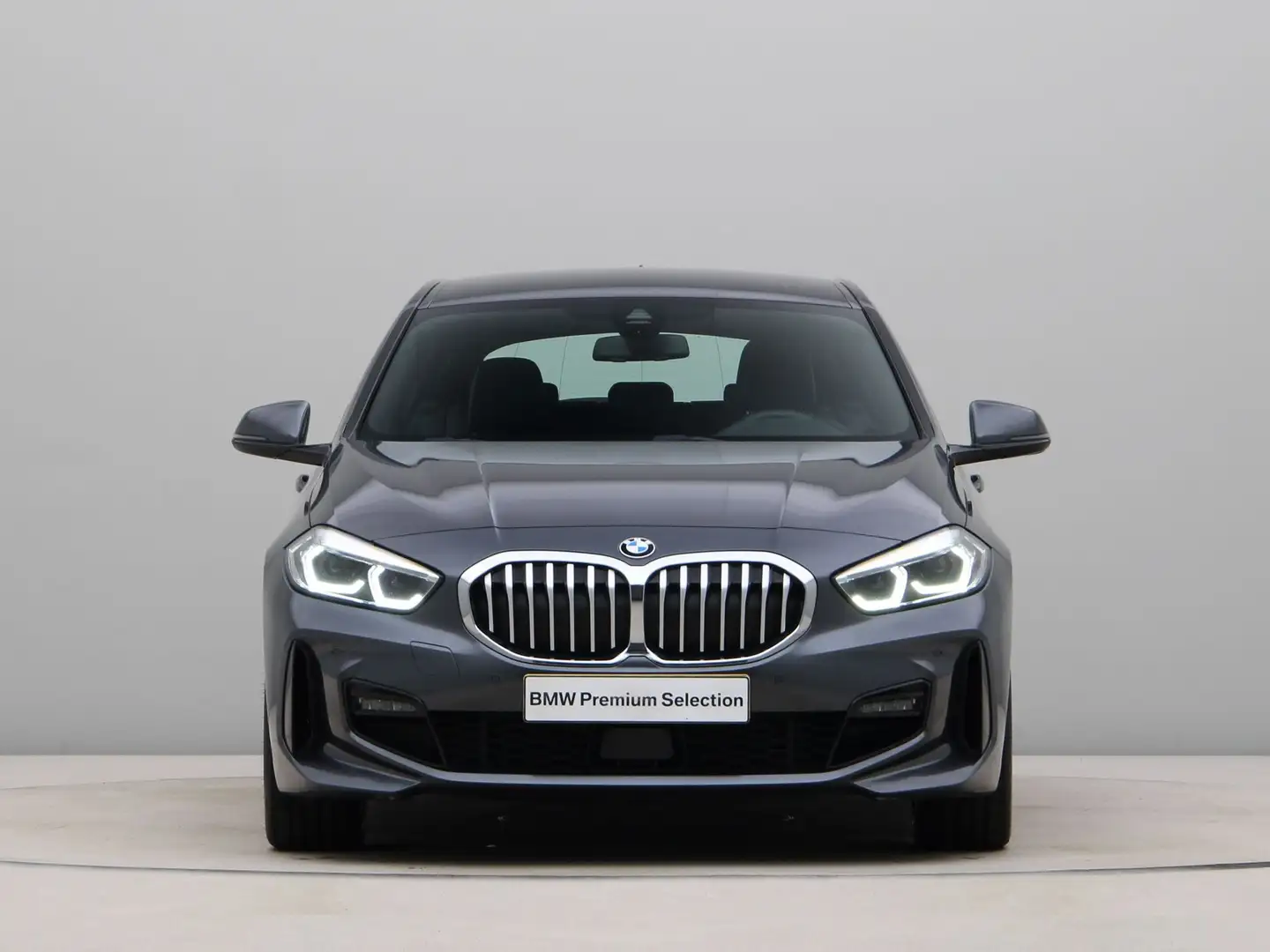 BMW 118 1 Serie 118i Exe M-Sport Aut. Grijs - 2