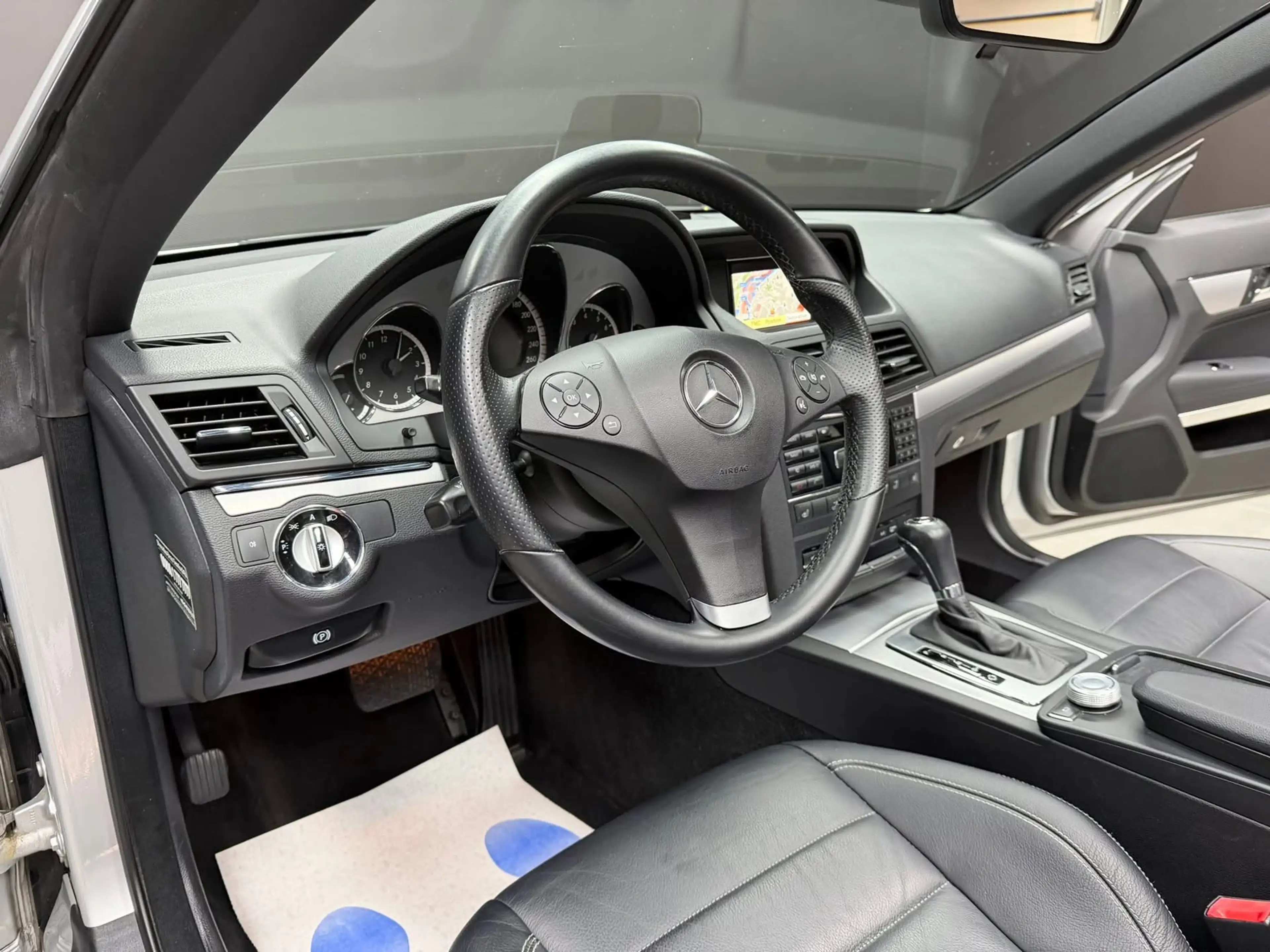 Mercedes-Benz E 250 CABRIOLET E 250 CGI **12 mois de garantie** — photo 13