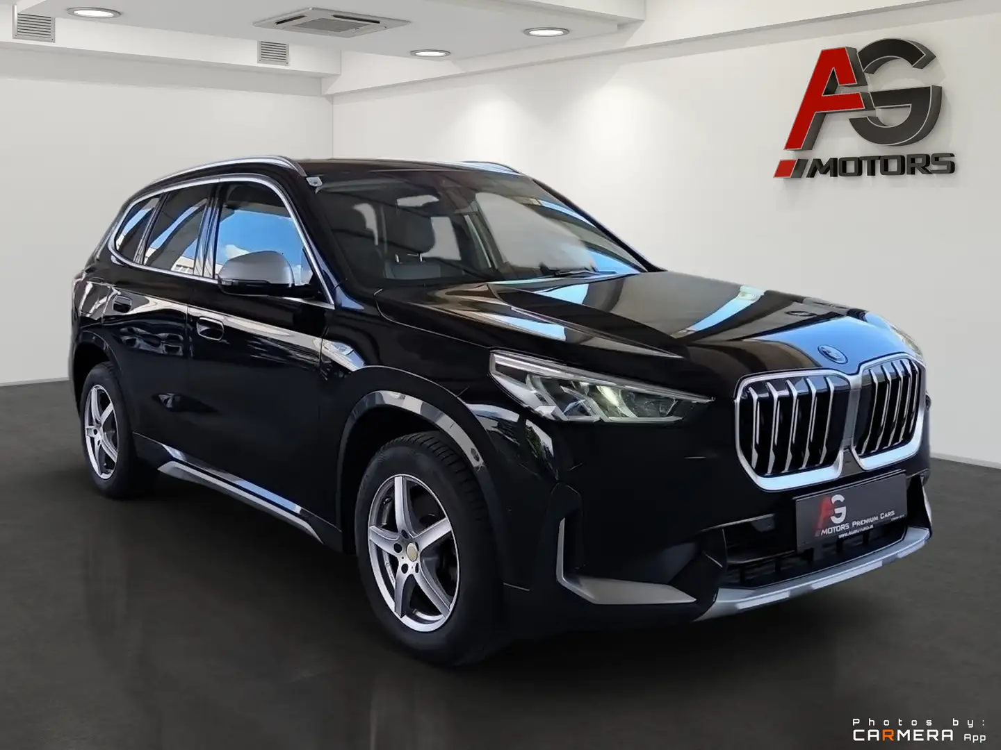 BMW X1 xDrive25e 14,2kWh Aut. Schwarz - 2