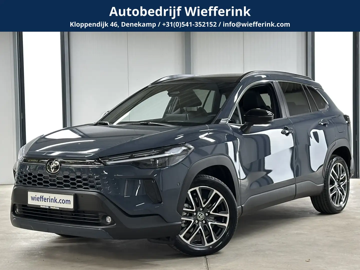 Toyota Corolla Cross Hybrid 180 Executive | Leder | Pano | JBL | Camera Grau - 1