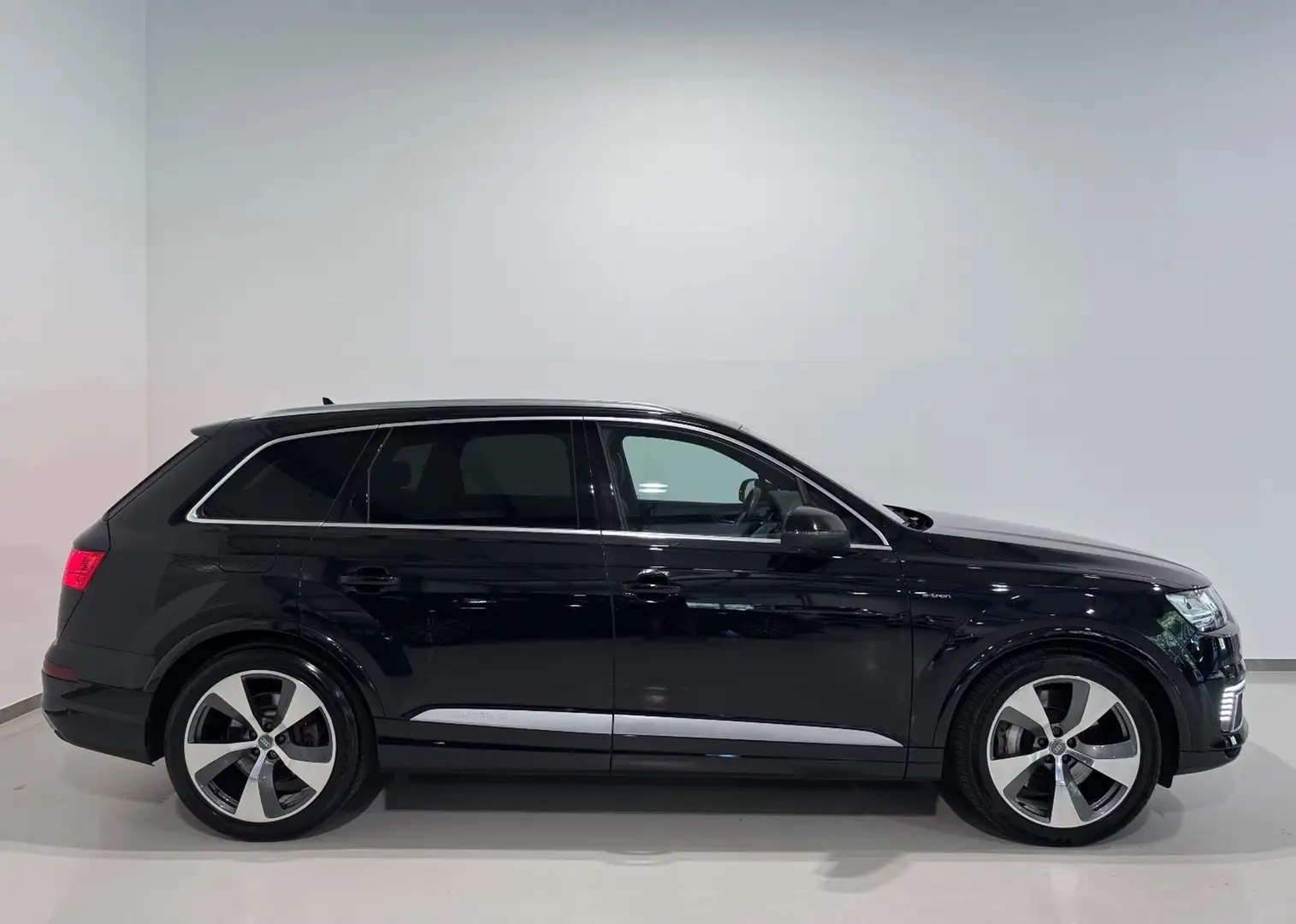 Audi Q7 3,0TDI e-tron quattro/S-Line/HEAD-UP/AHK/Nachtsic Schwarz - 2