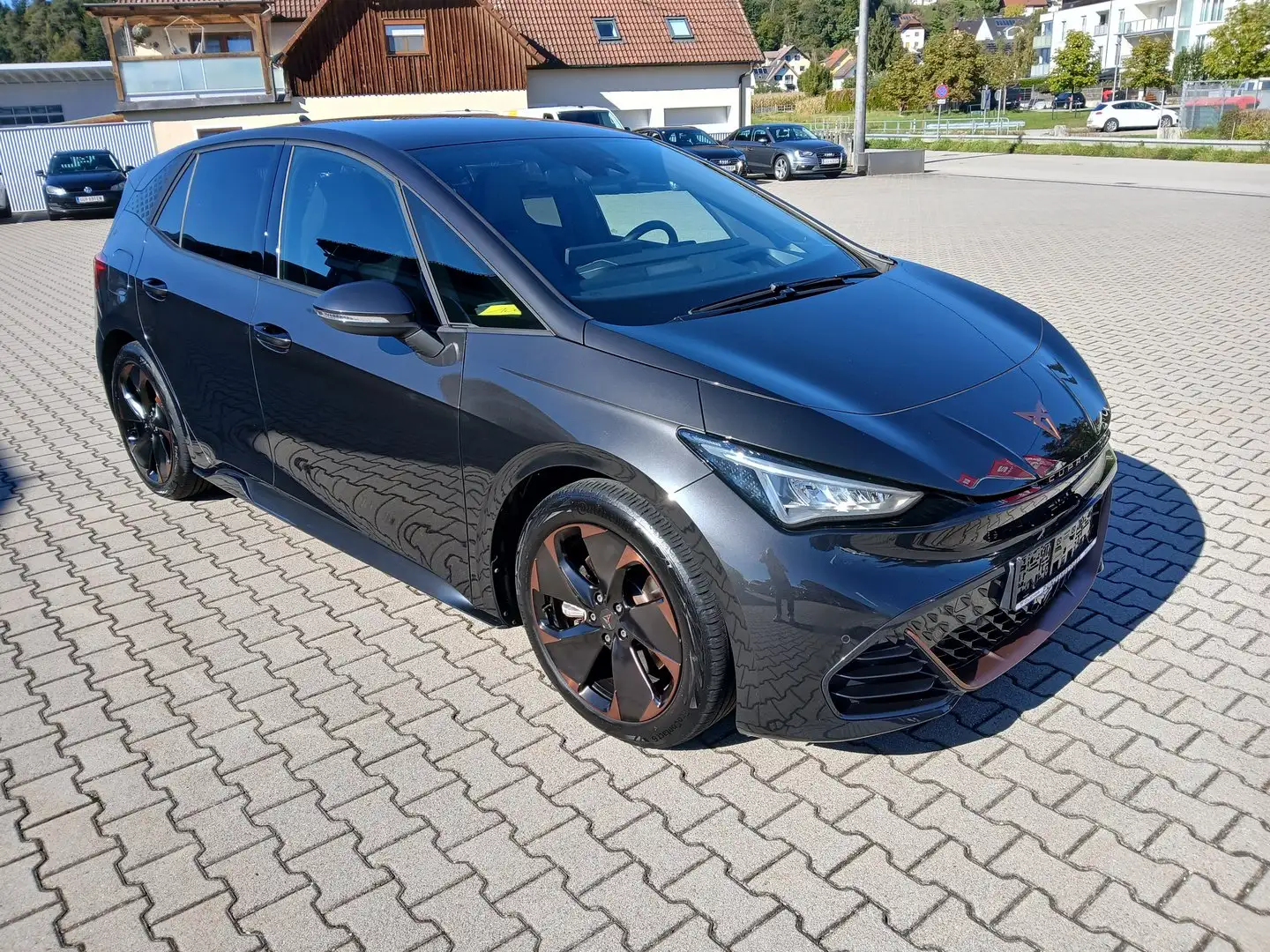 CUPRA Born 77/82 e-Boost 170kW/231PS Grau - 2