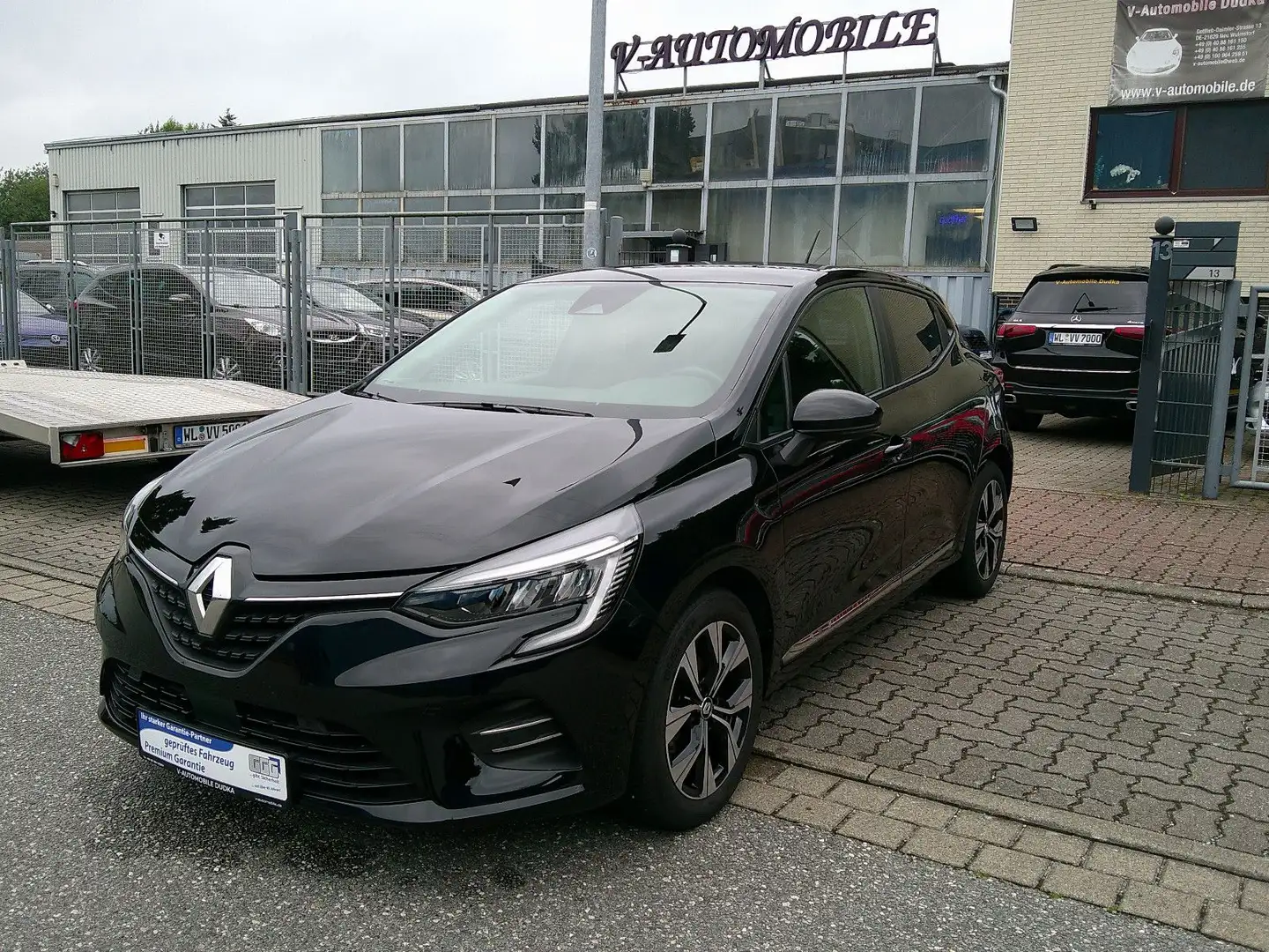 Renault Clio V Evolution TCe 90 Schwarz - 1