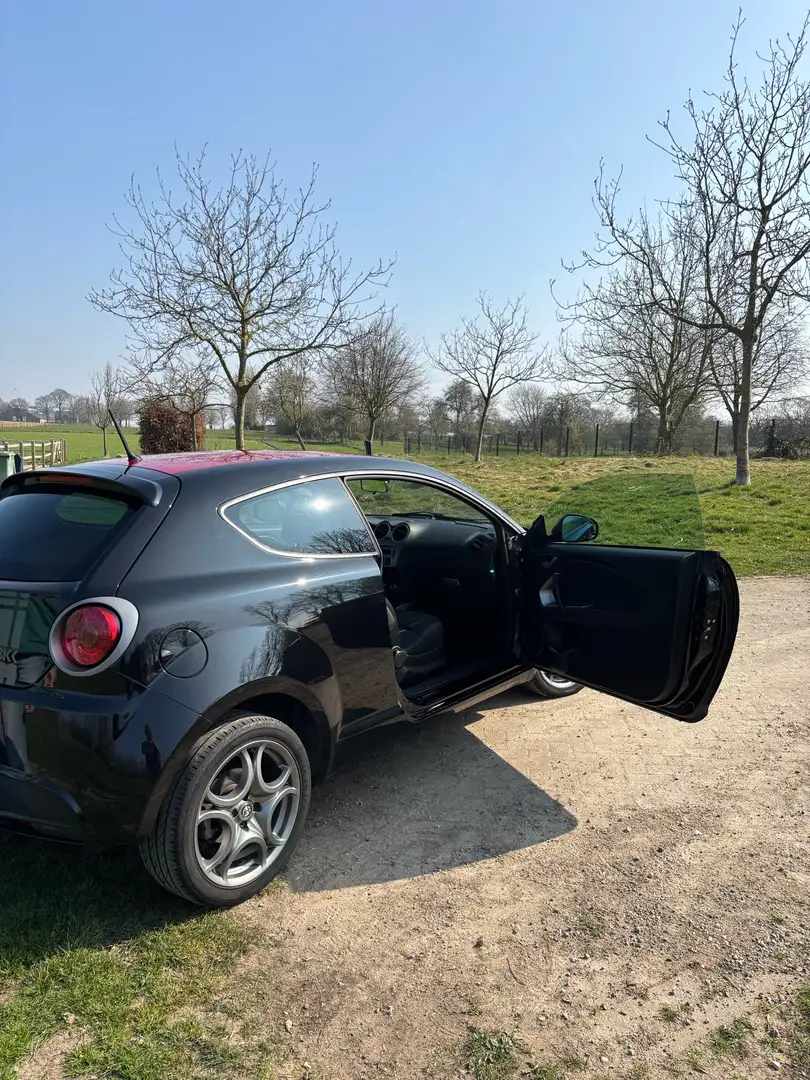 Alfa Romeo MiTo 1.4 Distinctive SBK editie Negro - 2