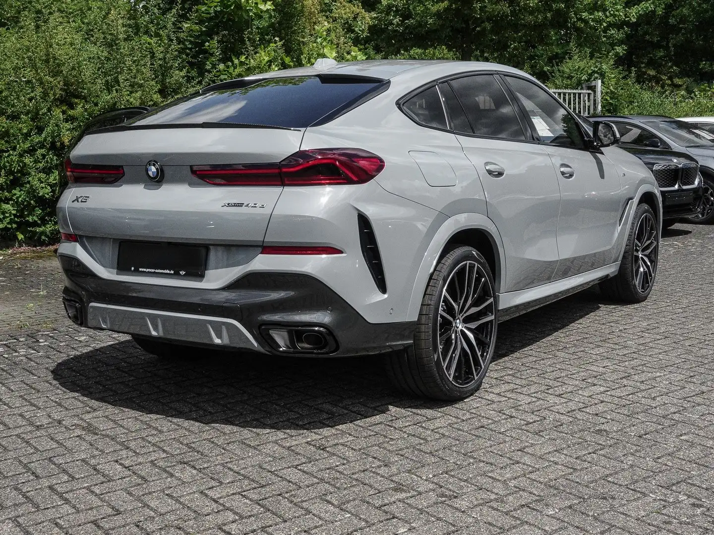 BMW X6 xDrive40d M Sport Pro Inno.Pak. ExclusivPak. Pano Grau - 2