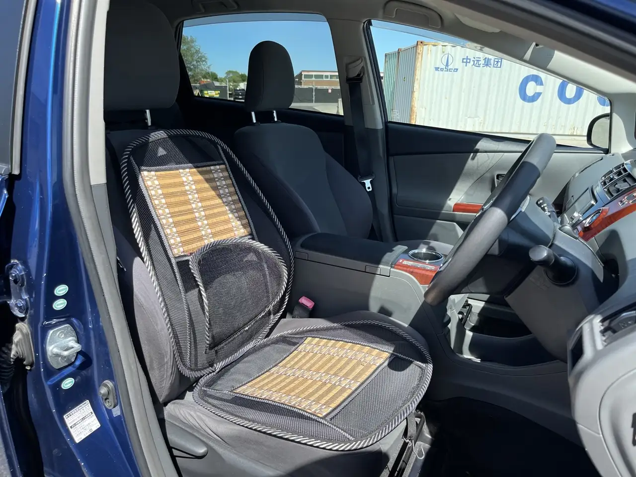 Toyota Prius снимка Toyota Prius
