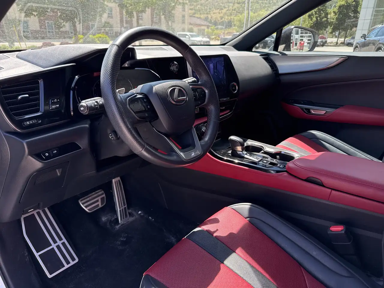 Lexus NX снимка Lexus NX