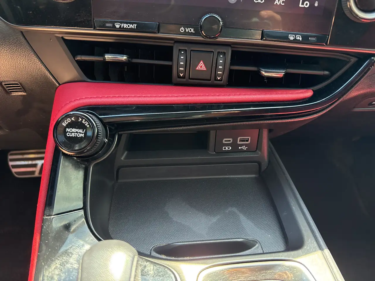 Lexus NX снимка Lexus NX