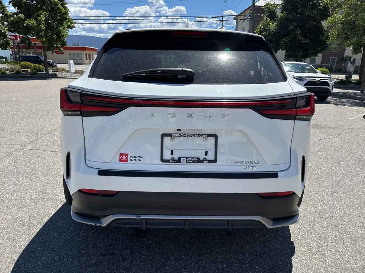 Lexus NX снимка Lexus NX