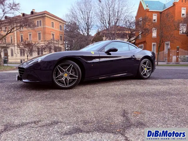 Ferrari California view 8