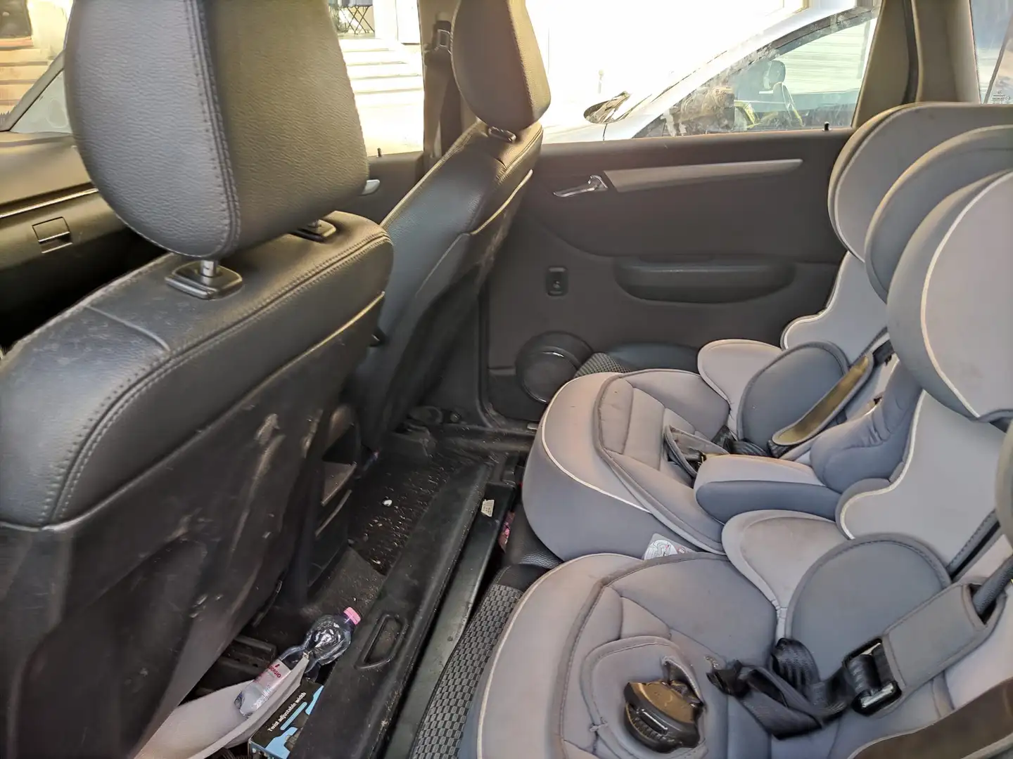 Mercedes-Benz 180 - 2