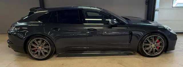 Porsche Panamera view 2