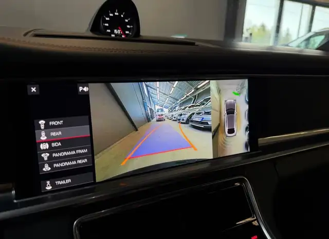 Porsche Panamera view 14