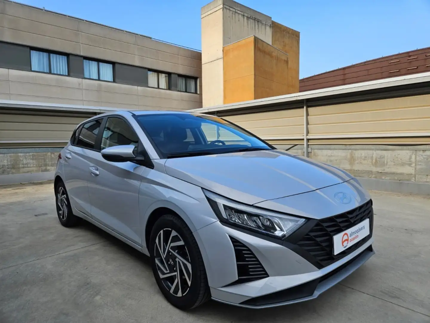 Hyundai i20 KLASS 1.2 MPI 79CV 5P Gris - 1