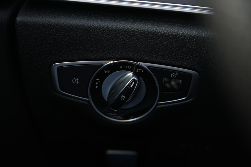 Mercedes-Benz E 300 e AMG Line AMG Panoramadak Adapt. Cruise Facelift — photo 28