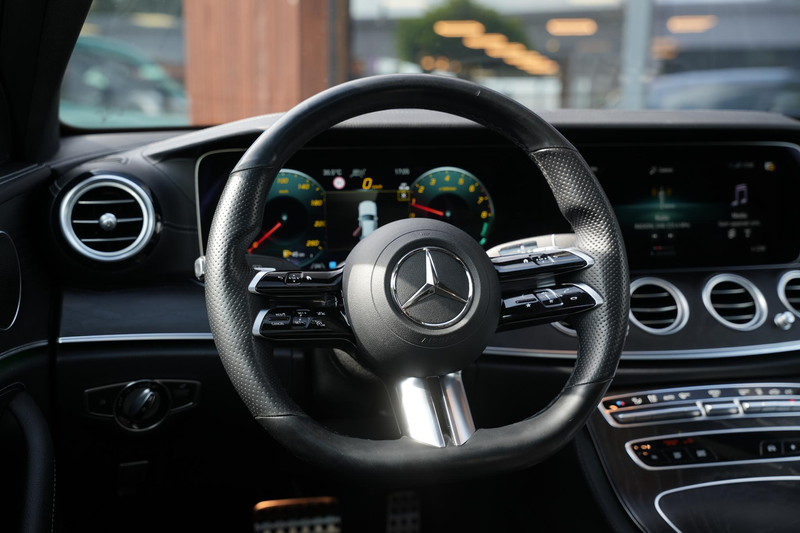 Mercedes-Benz E 300 e AMG Line AMG Panoramadak Adapt. Cruise Facelift — photo 10